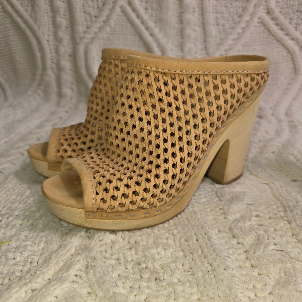 Dolce Vita Woven‎ Leather Platform Mules Tan Peep Toe WOOD Clogs Womens 6